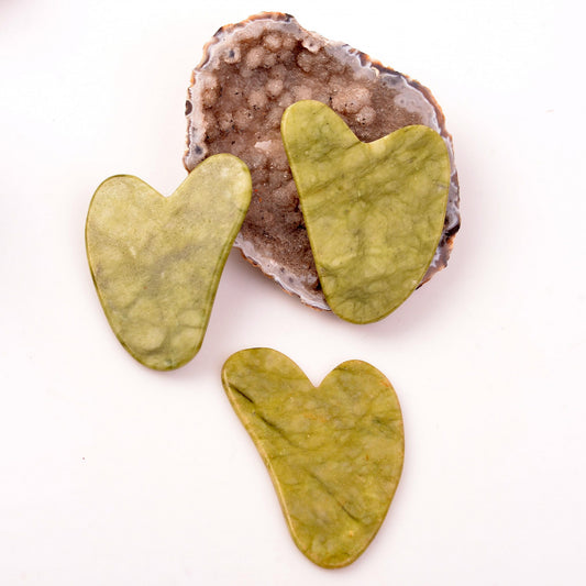 Yeşim Taşı Kalp Gua Sha Masaj Aleti